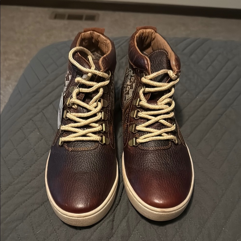 Inkkas Leather High-Tops with Geometric Design - Picture 3 of 3